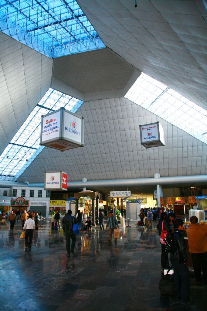 メキシコシティの長距離バスターミナル
