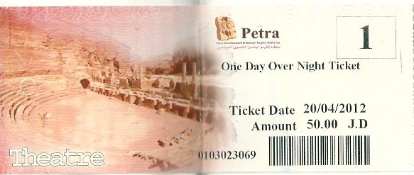 ペトラ遺跡の入場チケット。１日パスで５０JD