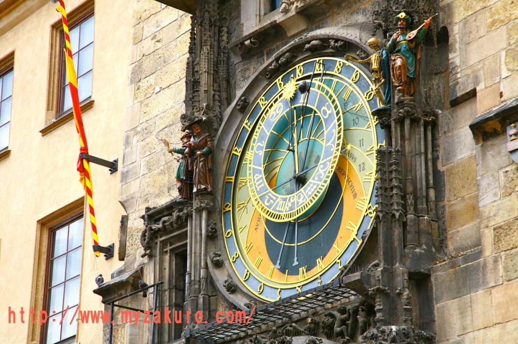 プラハの旧市庁舎の天文時計