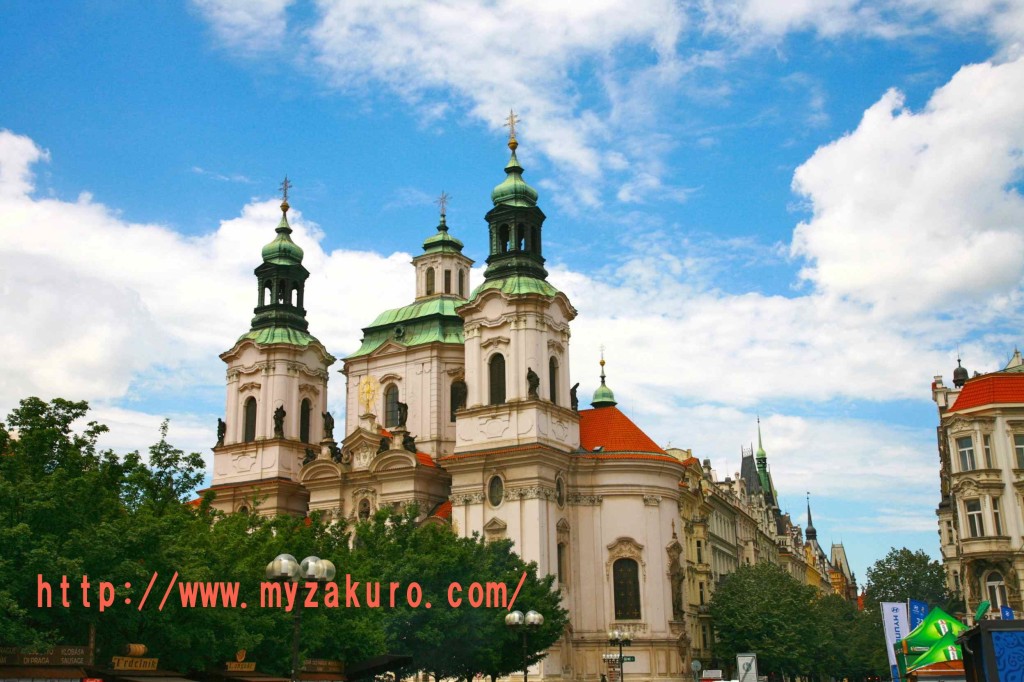 世界遺産でもあるプラハ旧市街にある聖ミクラーシュ教会