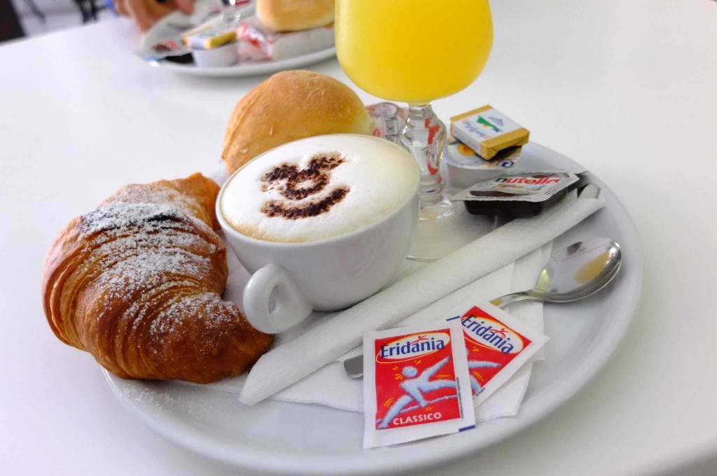 A’Scalinatella hostel の朝食がエクセレント！