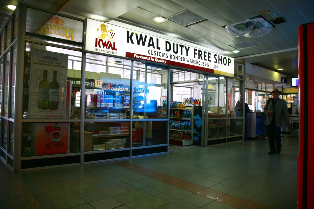 ナイロビ空港（ジョモ・ケニヤッタ国際空港）内