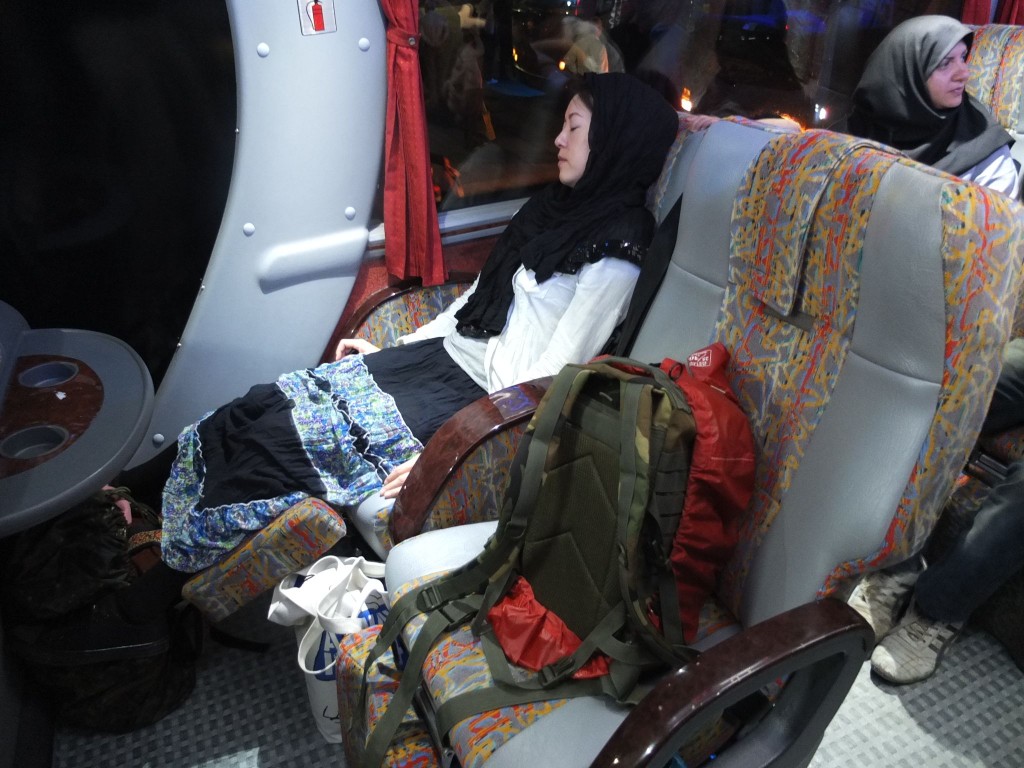イランのVIP長距離バス車内