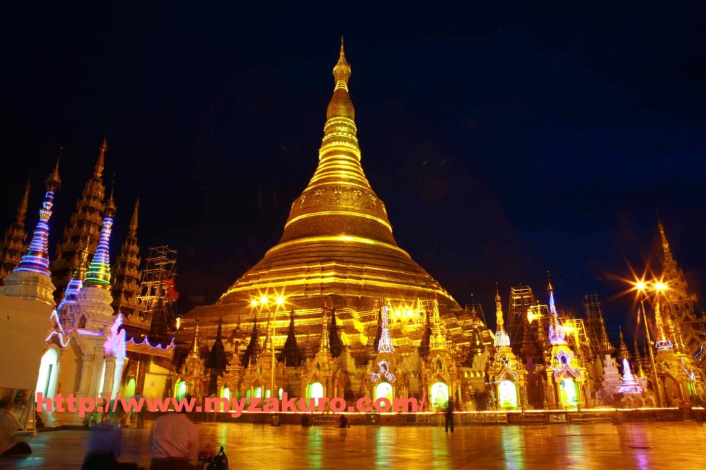Shwedagon Pagoda003_
